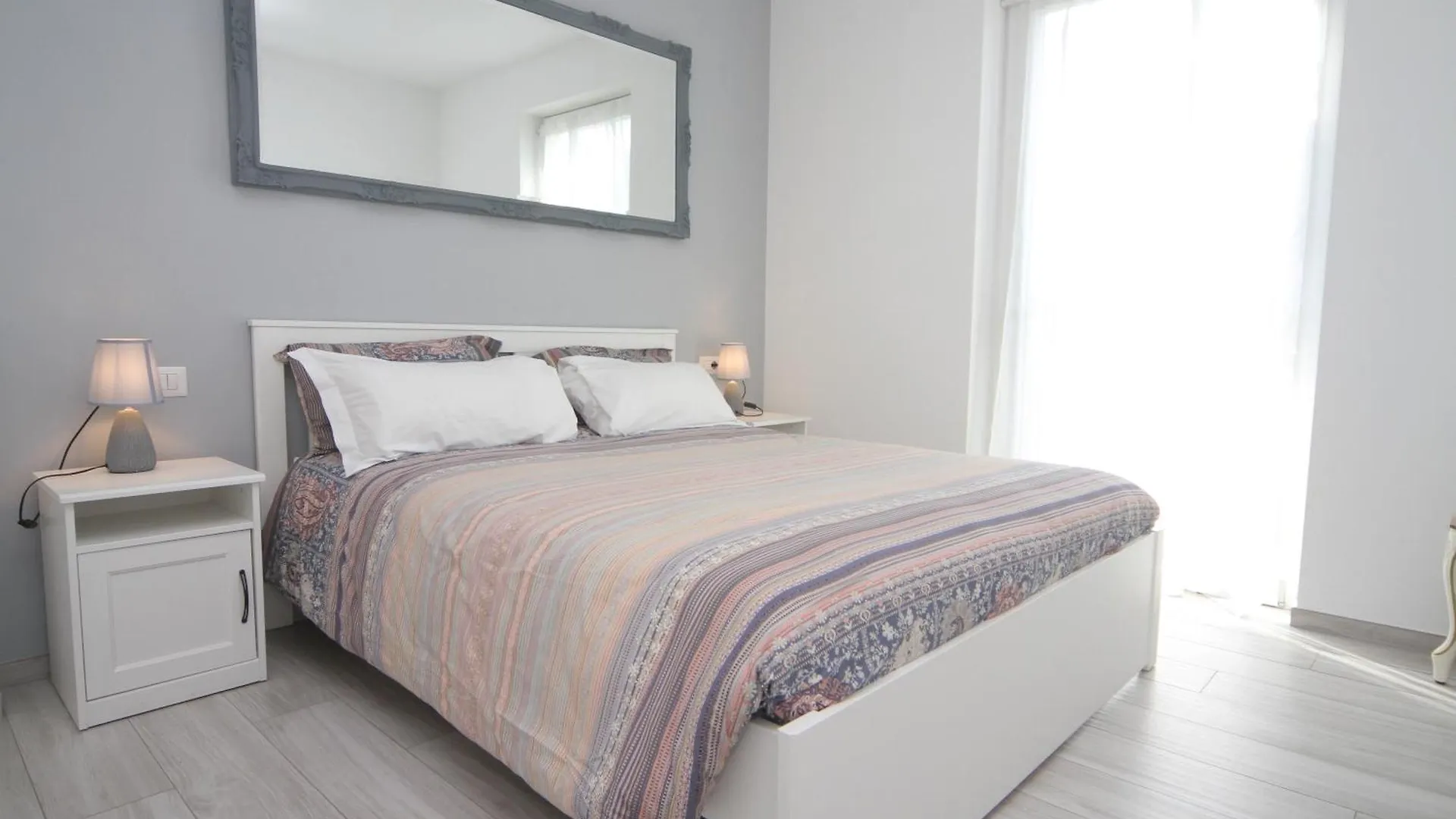Maison Mimi Apartments Ossuccio Italy